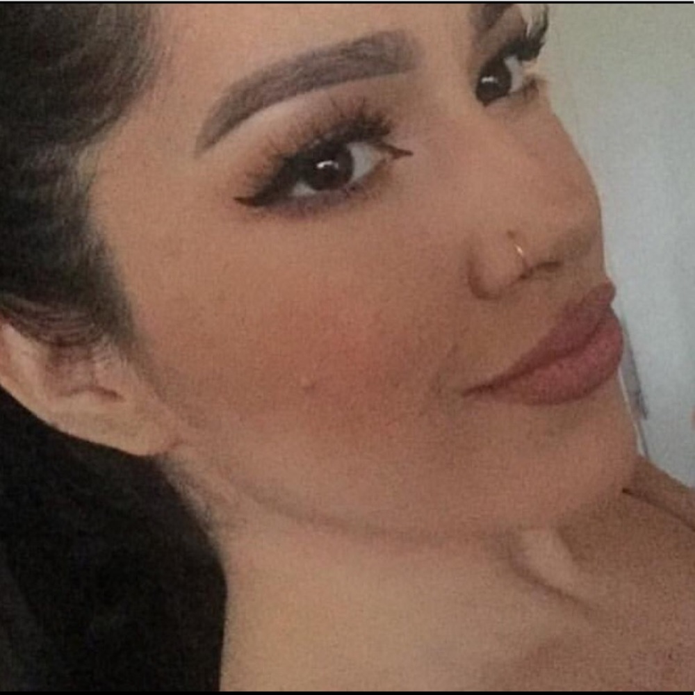 Meet your Posher, Amber